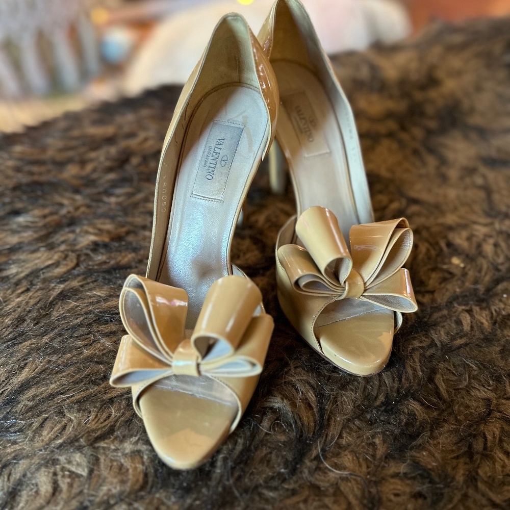 Valentina pump